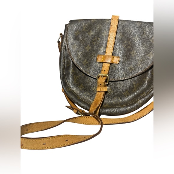 Louis Vuitton Monogram Canvas LV Chantilly GM Crossbody Bag Purse - Picture 3 of 10